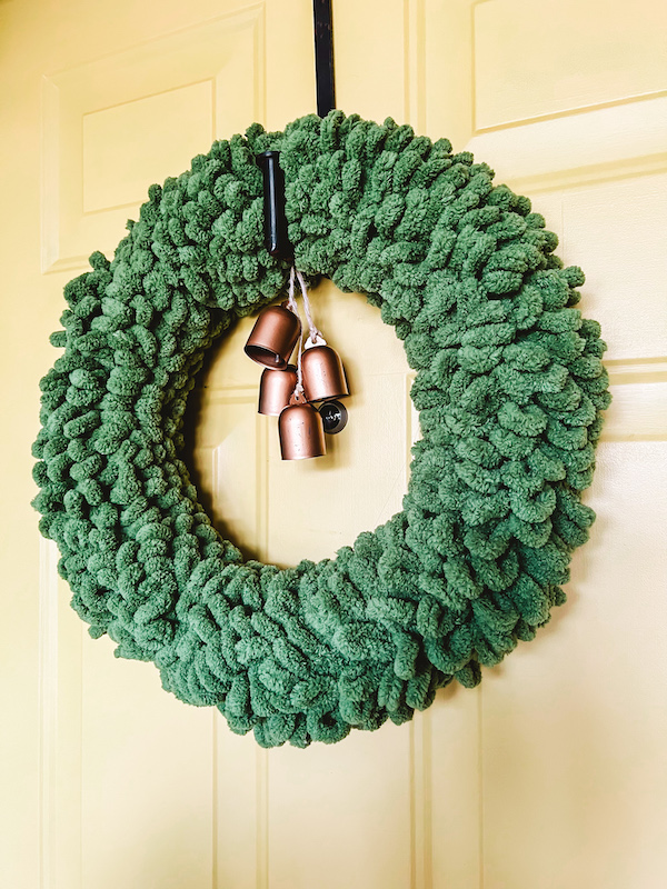 DIY Loop Christmas Wreath