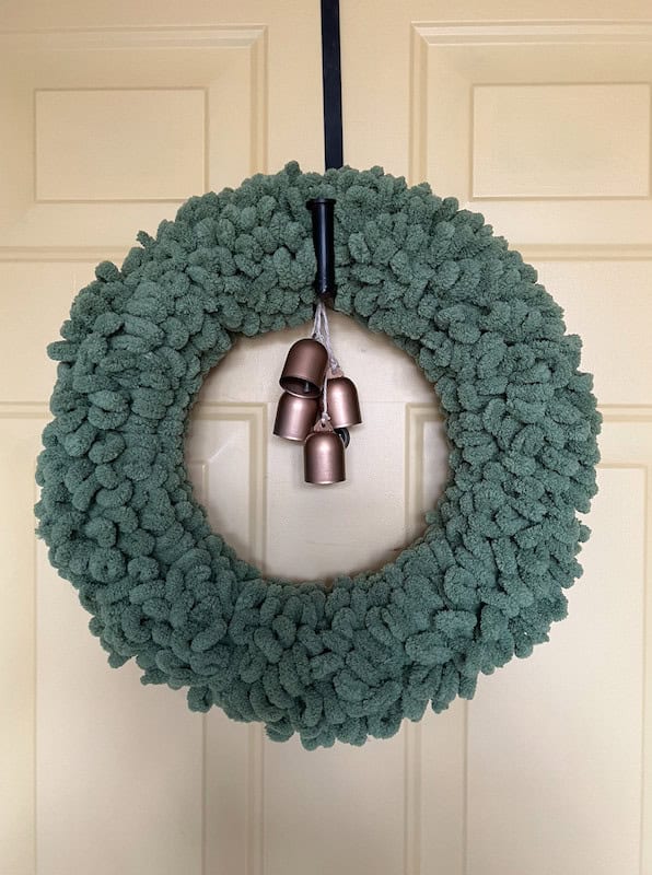 DIY Loop Christmas Wreath