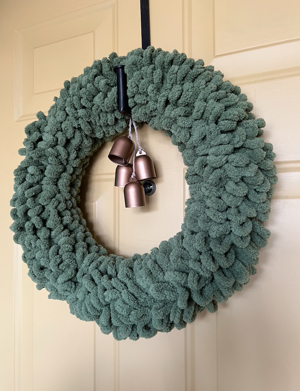 DIY Loop Christmas Wreath For Your Home